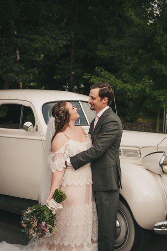 mobile - carousel-hero-element image-1