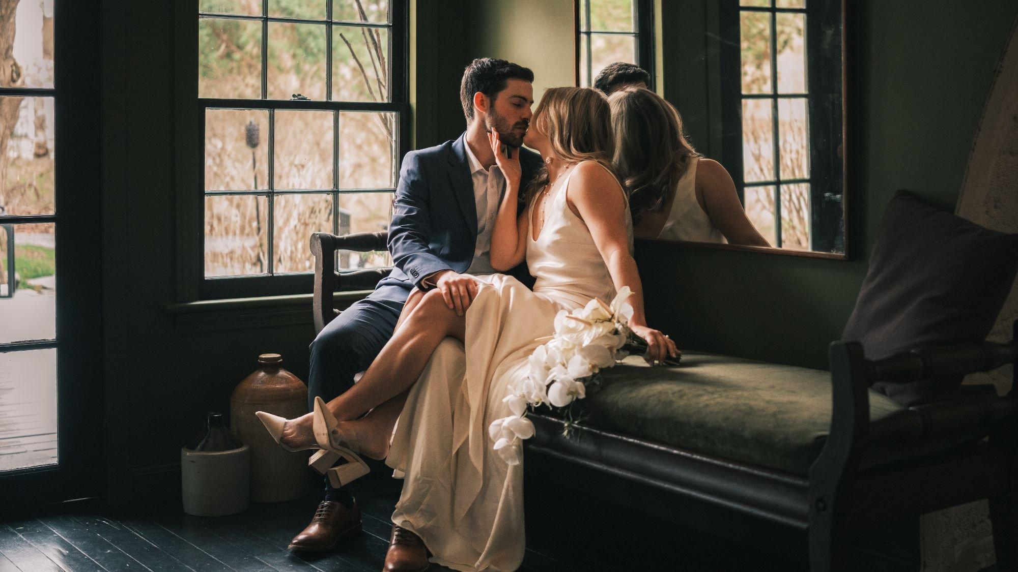 carousel-hero-element image-0