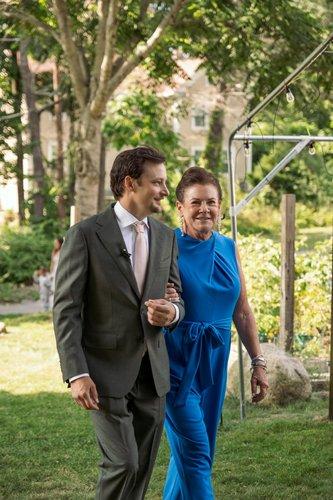 mobile - carousel-hero-element image-5